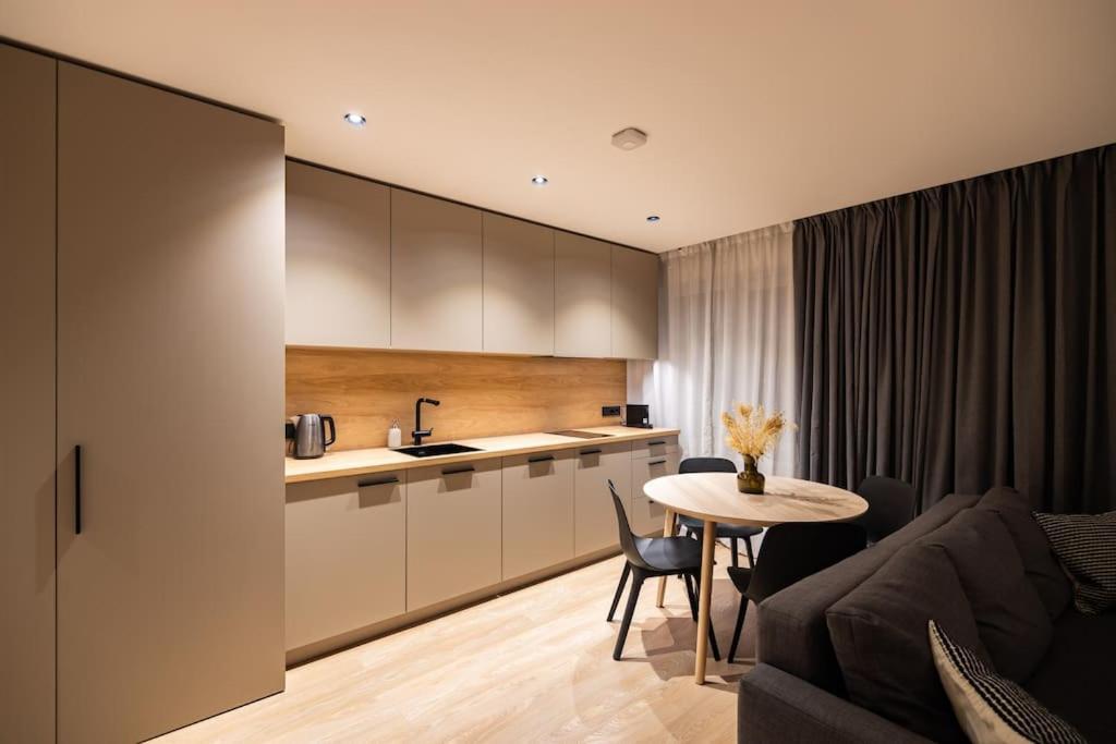 Apartment In Cesis Luaran gambar